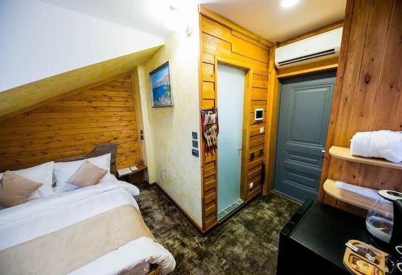 هتل Ethno Park Resort Bishkek2024