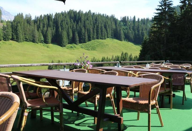 호텔 Hostel Le Poussin