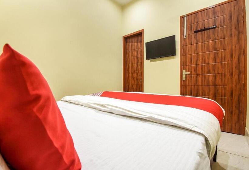 בית מלון כפרי Flagship New Vatika Guest House