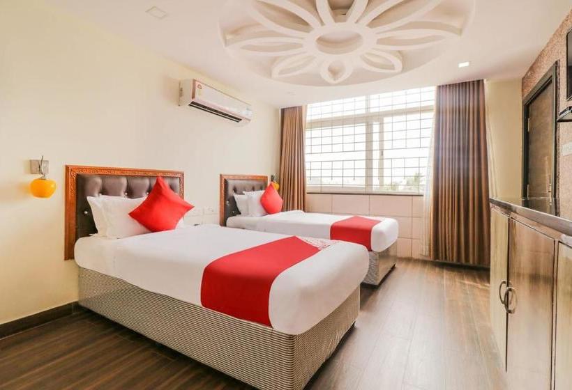 هتل Oyo 8867  Jaya Grand Saver