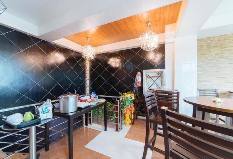 בית מלון כפרי Reddoorz@lawaan Roxas City