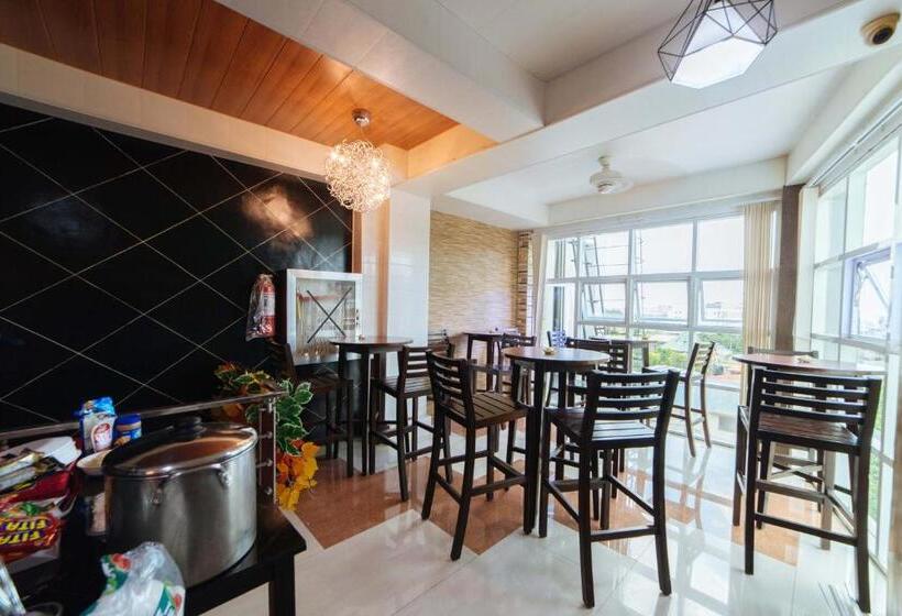 בית מלון כפרי Reddoorz@lawaan Roxas City