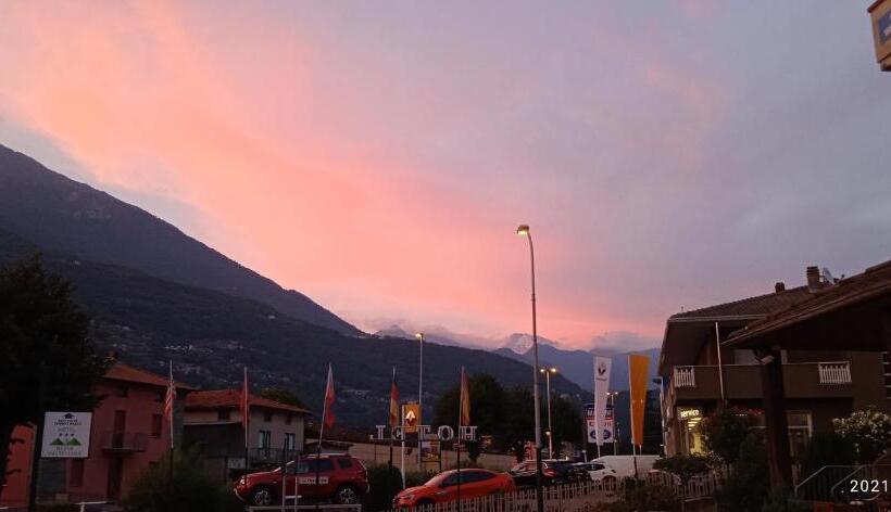 فندق Rezia Valtellina