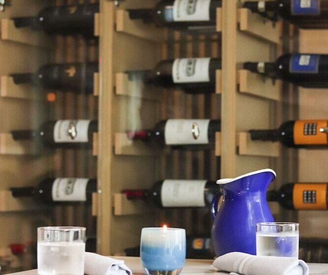 Seaside Hotel North Vancouver