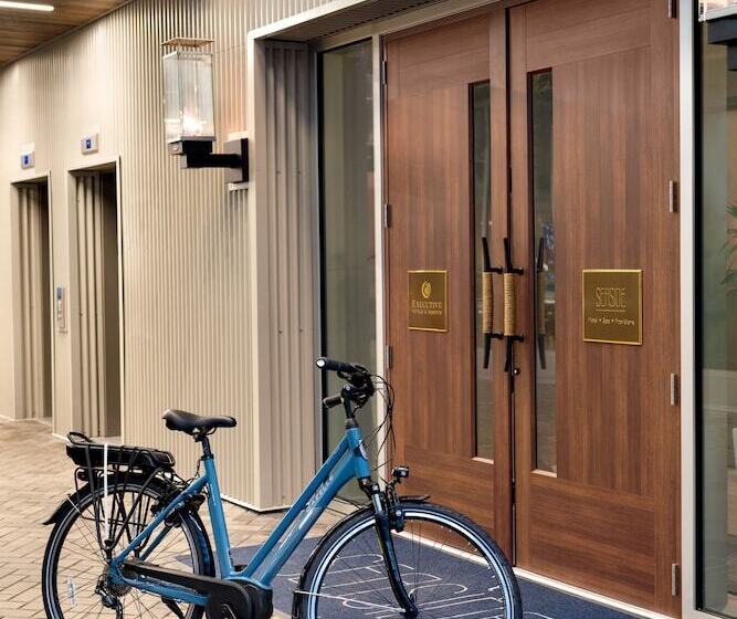 Seaside Hotel North Vancouver