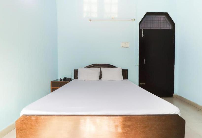 ホテル Spot On 46219 Satkar Guest House