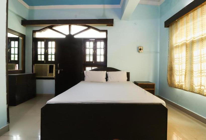 ホテル Spot On 46219 Satkar Guest House