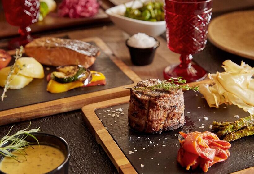 בית מלון כפרי Zafiro Palace Andratx