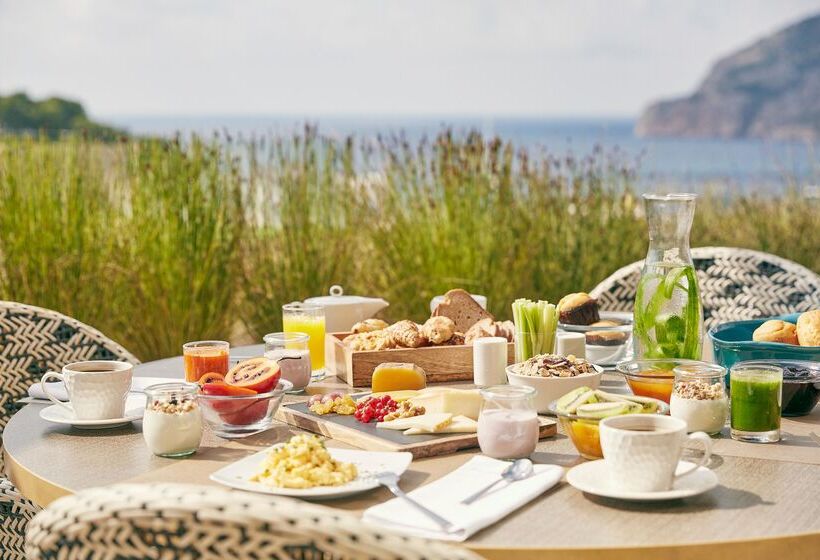 בית מלון כפרי Zafiro Palace Andratx