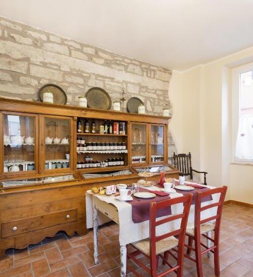 ペンション Alla Porta Di Sotto B&b