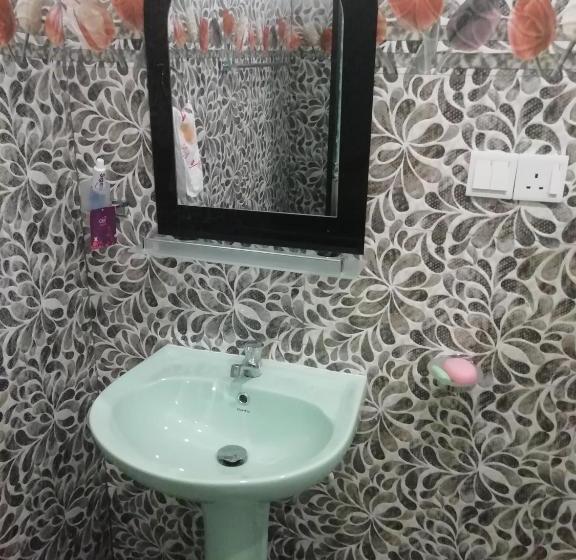 פנסיון Arusha Guest House