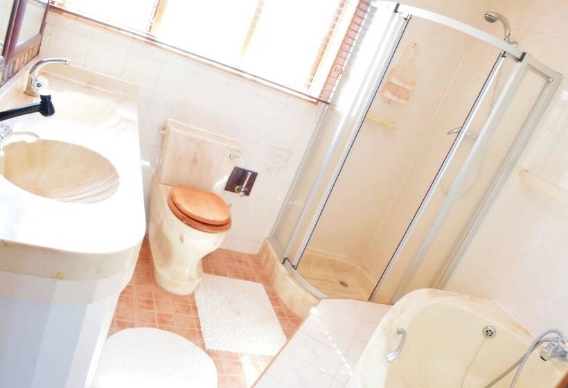 Пансион Empoza Seaview Guesthouse