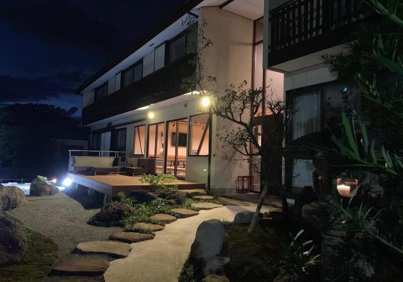 ペンション Onsen & Garden Asante Inn