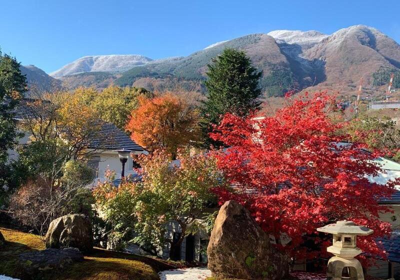 ペンション Onsen & Garden Asante Inn