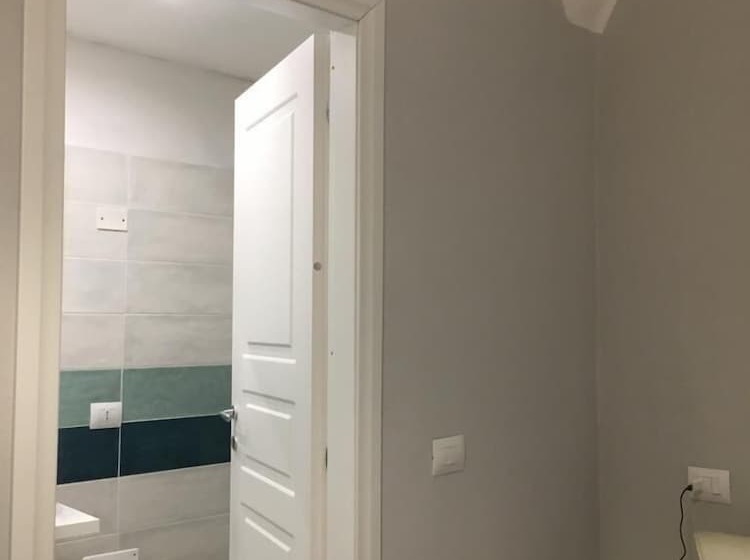 פנסיון Pierette Guest House