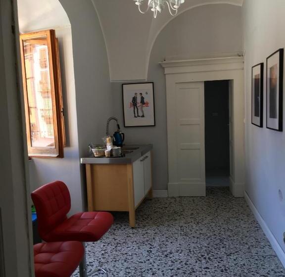 פנסיון Pierette Guest House