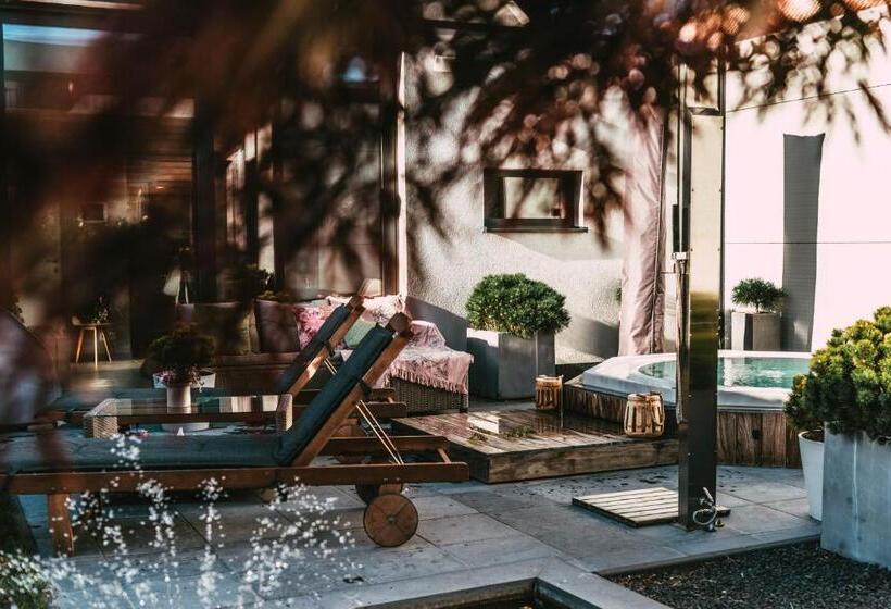 Villa Cecha B&b &wellness