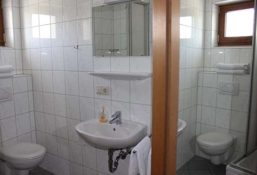 فندق صغير Gasthof Zur Alten Post Pension