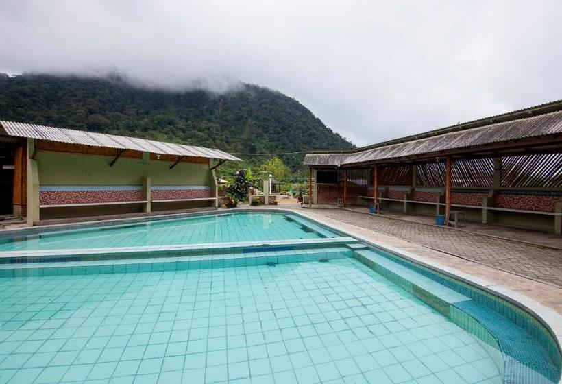 Отель Oyo 1543 Sibayak Ncole