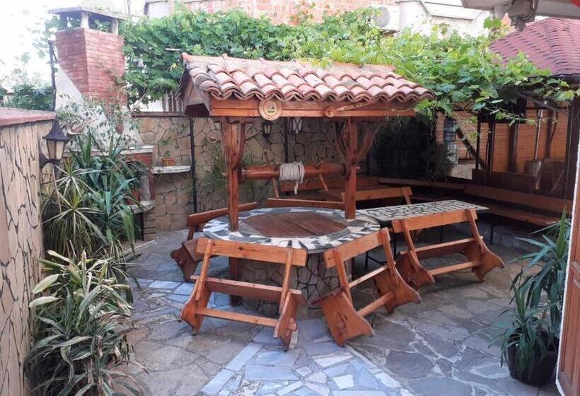 Пансион Guest House Alkor