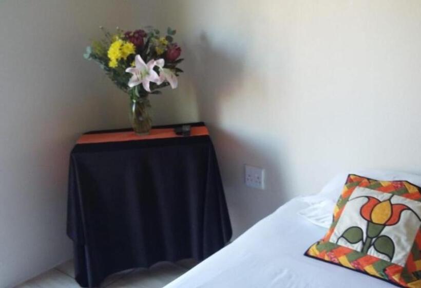 بنسيون Karookoppie