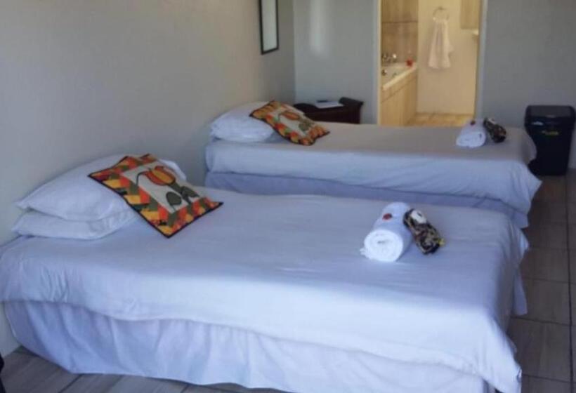 بنسيون Karookoppie