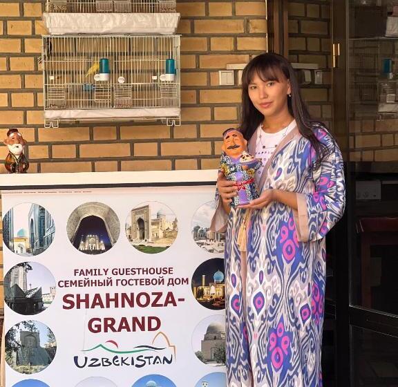 بنسيون Shahnoza Grand