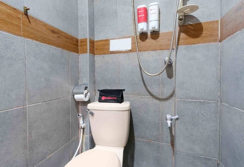 ユースホステル Reddoorz Premium @ Abueg Road Extension