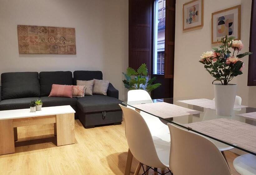 Apartamentos Granada Deluxe 3000