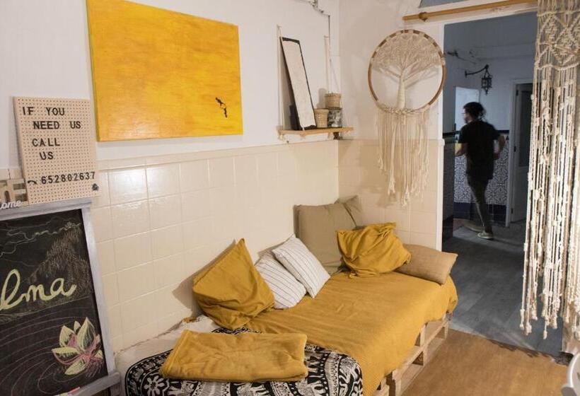 Хостел Casa Calma Yoga Guesthouse