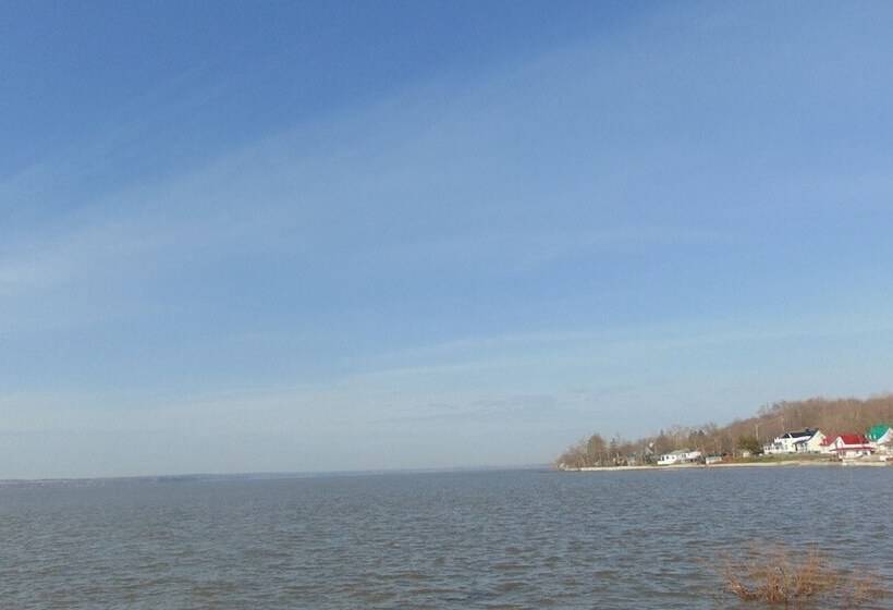 여관 L'auberge De Quai