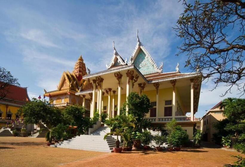 בית מלון כפרי Club Excellence By Phnom Penh