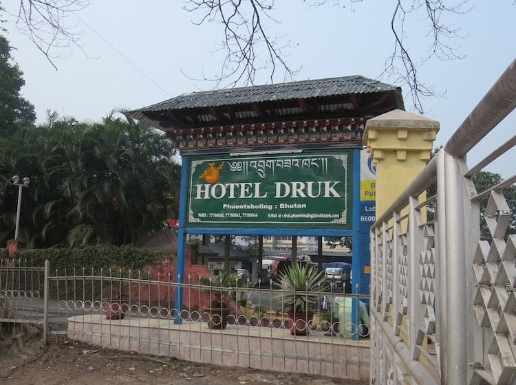 هتل Druk