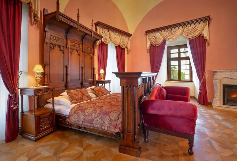 فندق Galicia Nueva, Castle