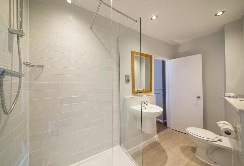 Отель The Town House By Innkeeper S Collection