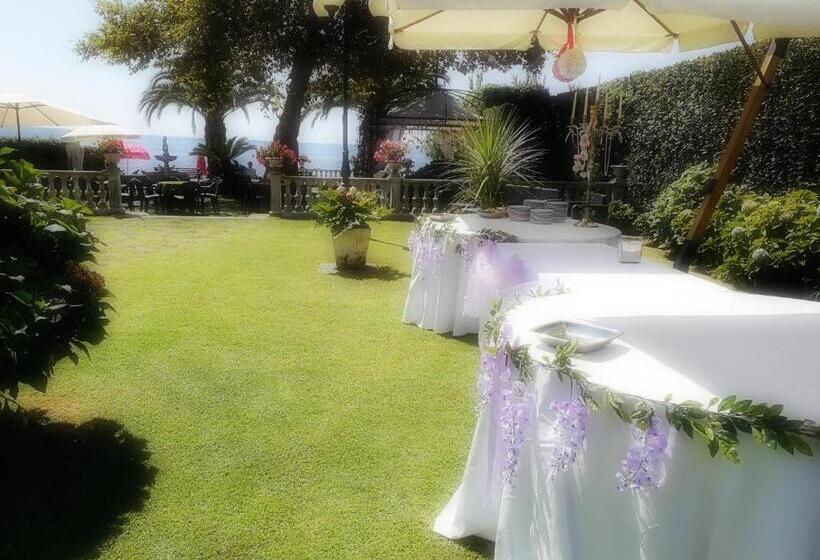 בית מלון כפרי Lido   Beach And Palace