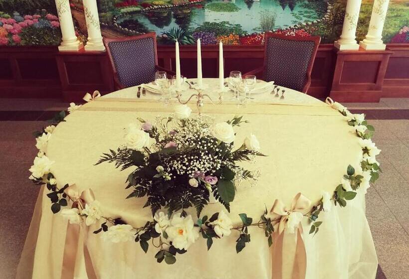 בית מלון כפרי Lido   Beach And Palace