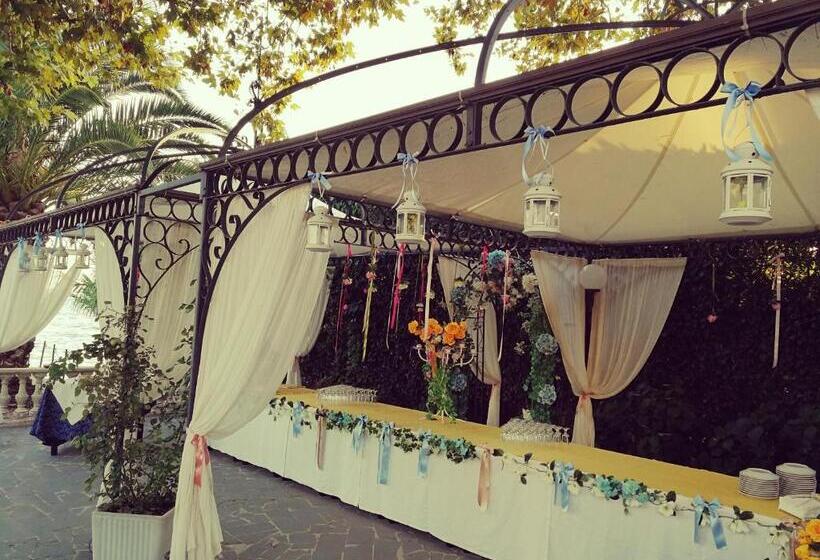 בית מלון כפרי Lido   Beach And Palace