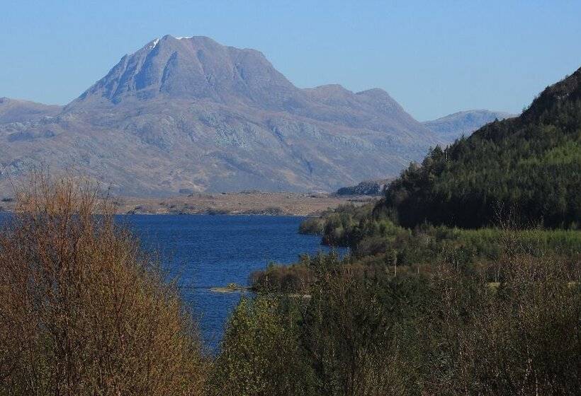 فندق Loch Maree