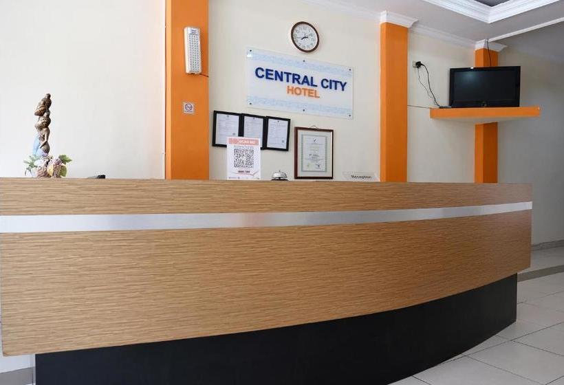 בית מלון כפרי Oyo 1612  Central City