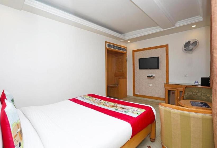 ホテル Oyo 5166 Castle Lalpura