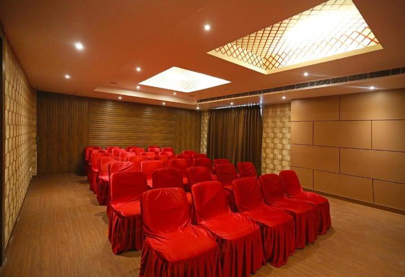 ホテル Oyo 5166 Castle Lalpura