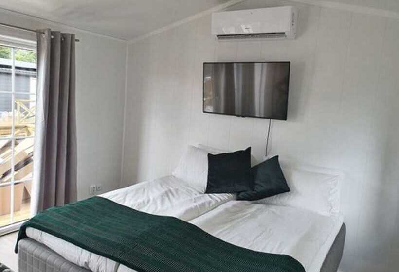 בית מלון כפרי Rasta Götene