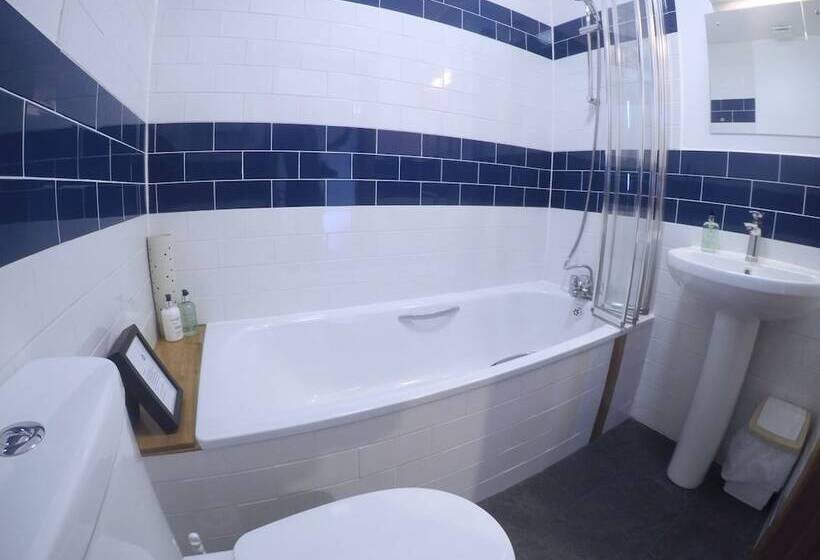 Отель St Columba