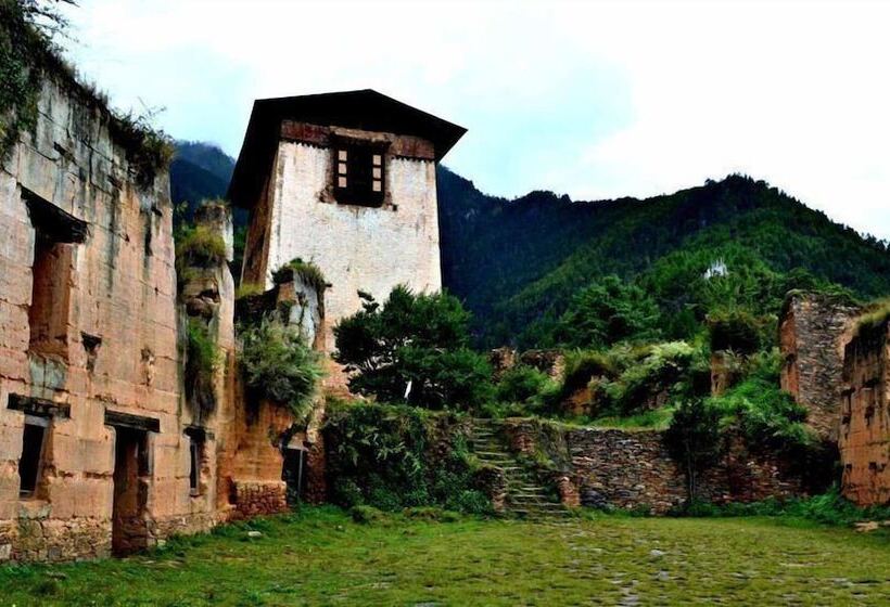 هتل Tashi Namgay Grand