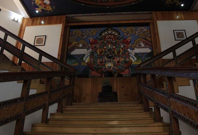 هتل Tashi Namgay Grand