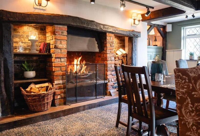 호텔 The Bears Head By Innkeeper S Collection