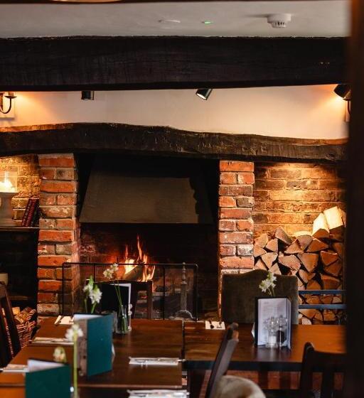 호텔 The Bears Head By Innkeeper S Collection