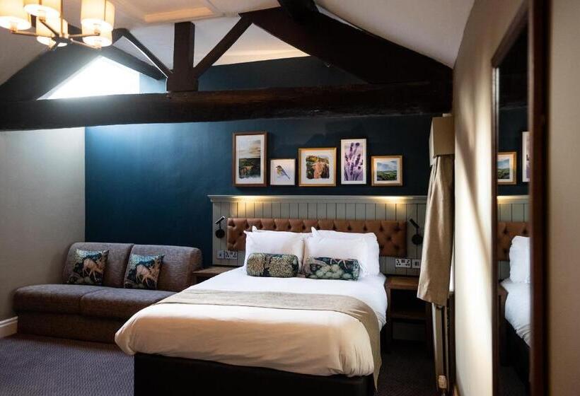 Отель The Castle By Innkeeper S Collection