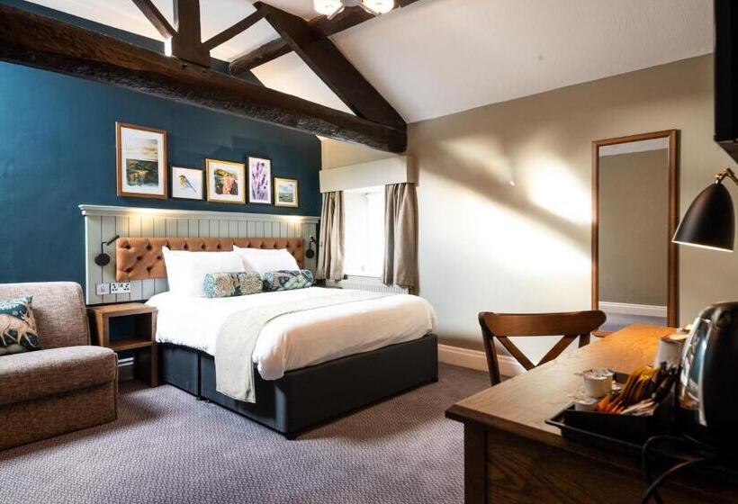 Отель The Castle By Innkeeper S Collection